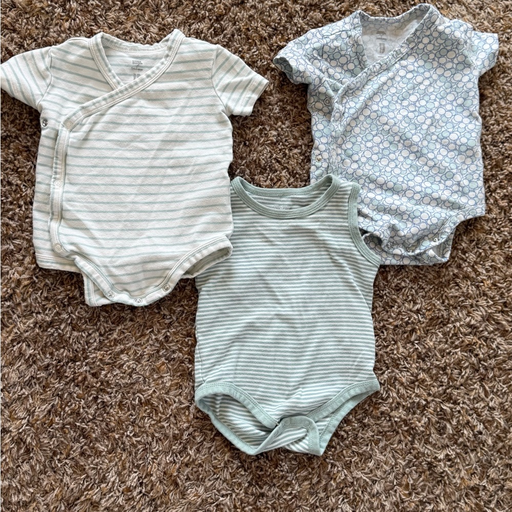 Sofia Grainge/ Spencer’s Short sleeve Bodysuit